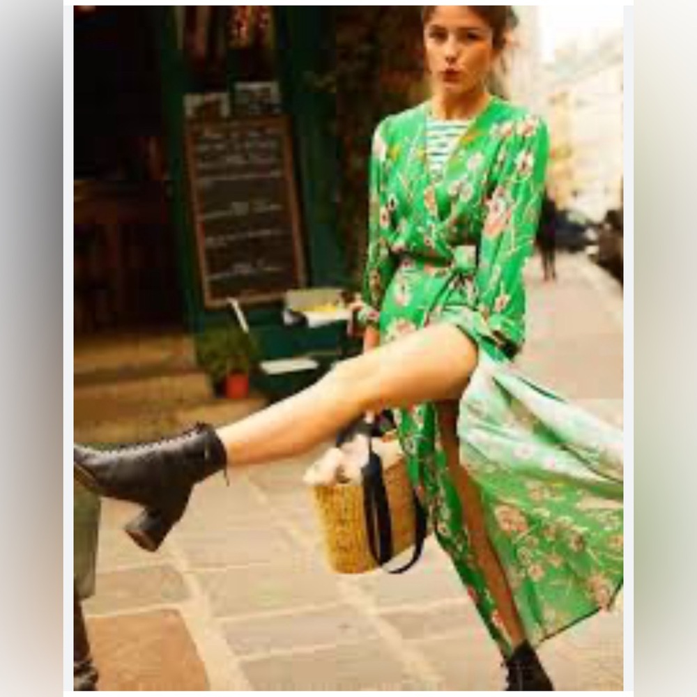 LA PETITE FRANÇAISE PARIS dress.